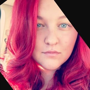 Meet your Posher, Cassandra